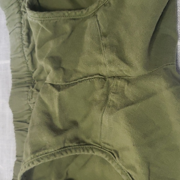 Madewell Pull-On Shorts in Desert Olive Size M - Picture 8 of 12